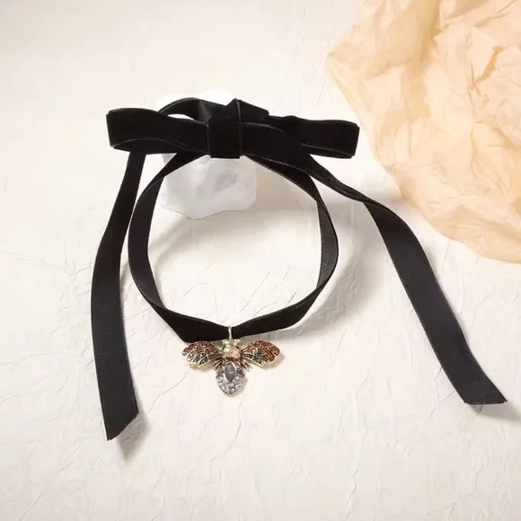 Vintage Gothic Bee Choker | Black Velvet Ribbon Necklace - Picture 2 of 6